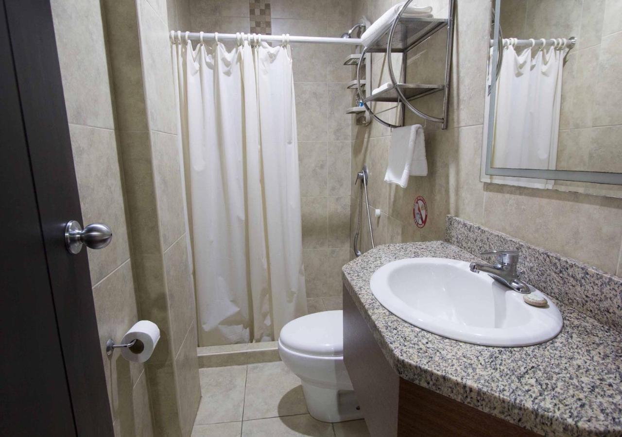 Apartterrazas Guayaquil -Suites&Lofts- エクステリア 写真