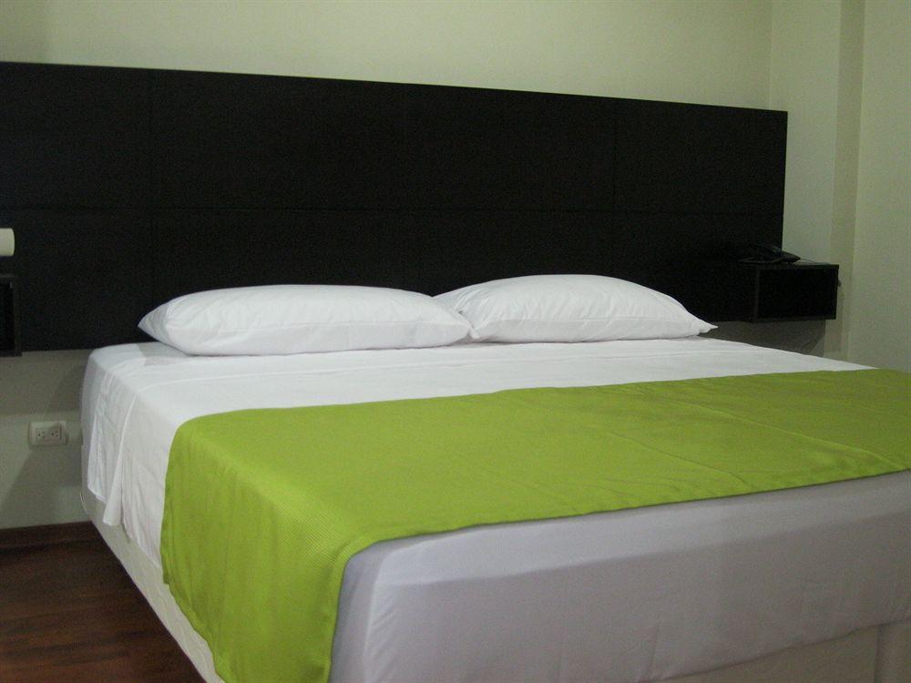 Apartterrazas Guayaquil -Suites&Lofts- エクステリア 写真